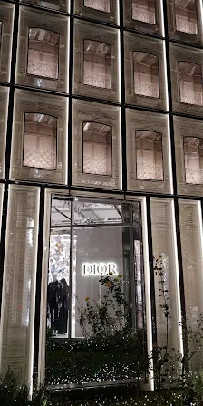 Café Dior Seongsu photo 1 of 5
