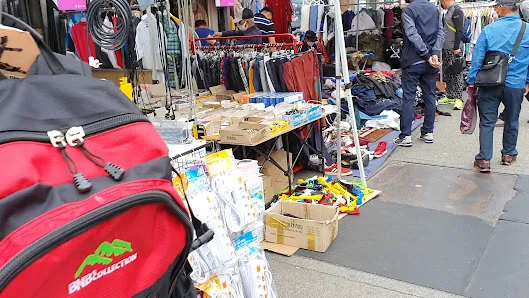 Dongmyo Flea Market photo 3 of 4