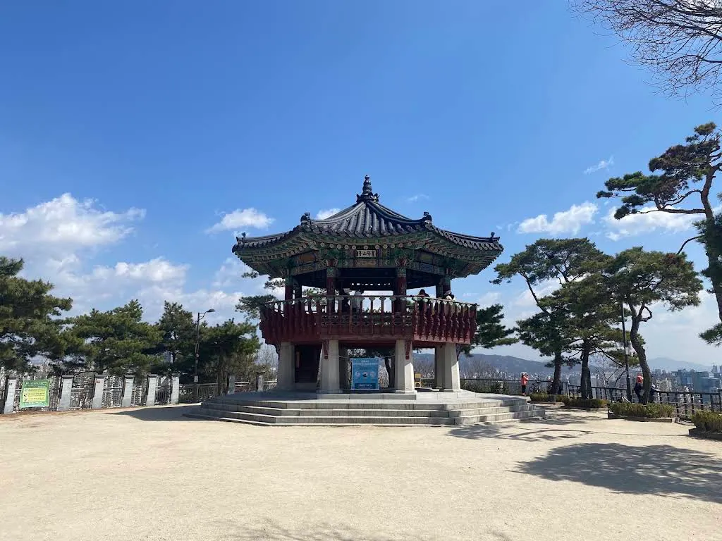 Eungbongsan Palgakjeong photo 1 of 5