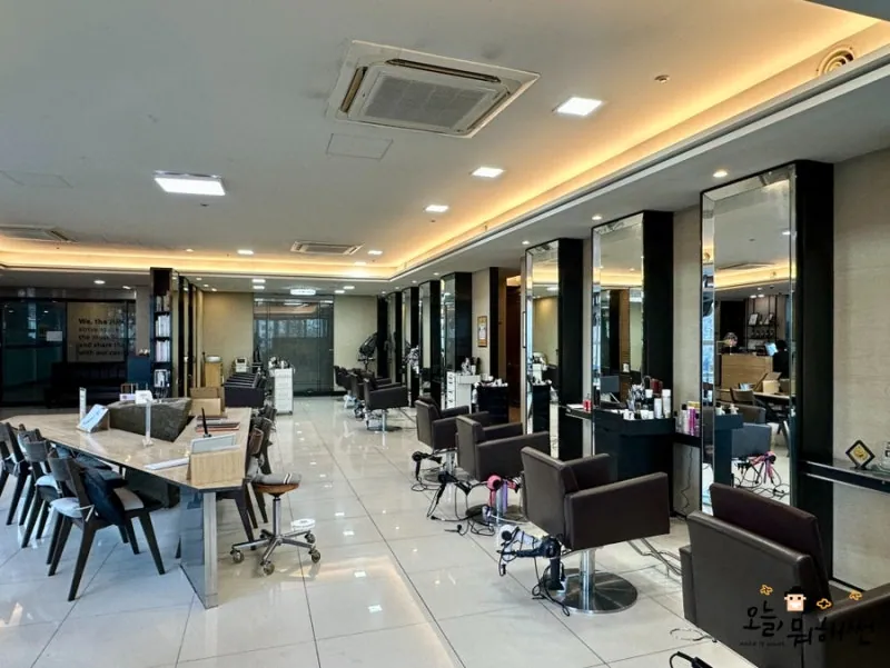Juno Hair (Gangseo Office) photo 3 of 3