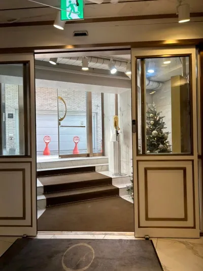 Jenny House | Celebrity Hair & Makeup Studio in Cheongdam photo 3 of 3
