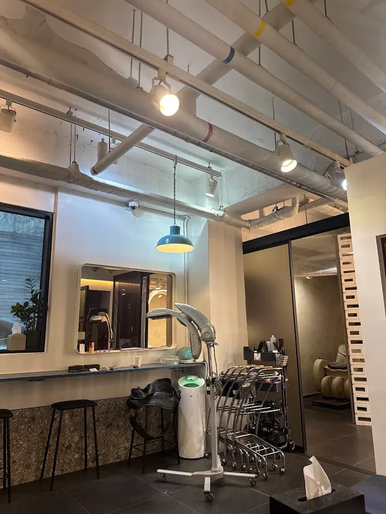 Soonsoo | Celebrity Hair & Makeup Salon in Cheongdam photo 3 of 5
